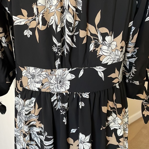 Paolino Maxi Black Dress. Floral Detail Buttoned Front. - Picture 12 of 13